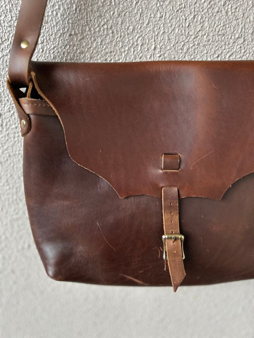 フェルナンドレザー ショルダーバッグ