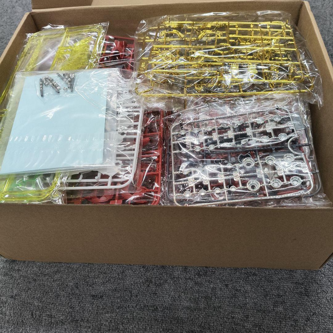 真紅の三倍速　1/100 mg セット 未組立 海外製