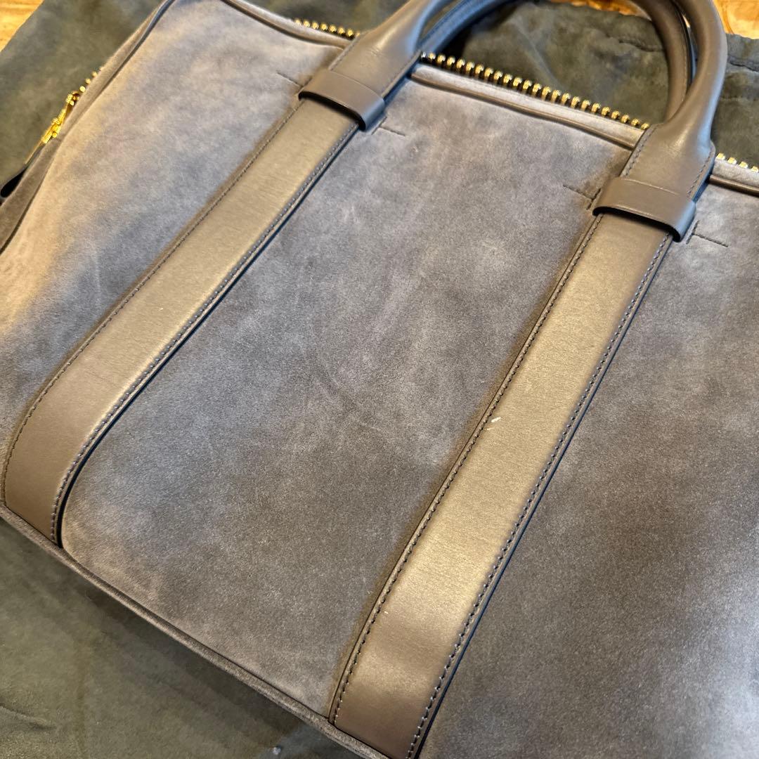 トムフォードグレー スエード ビジネスバッグ