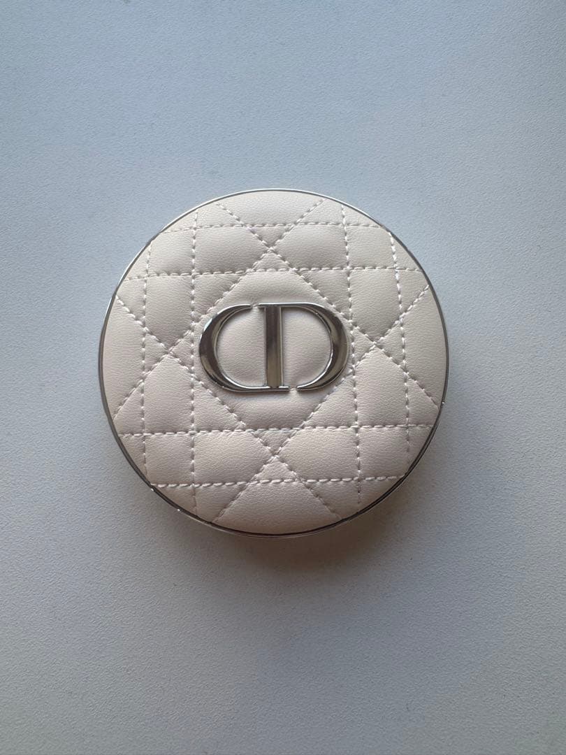 DIOR FOREVER フェイスパウダー　チーク