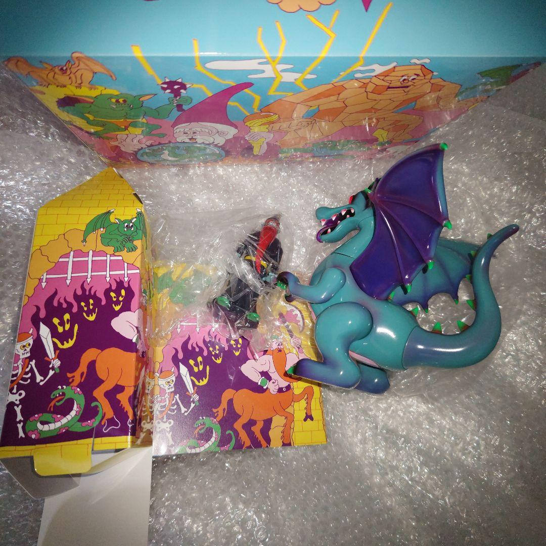 山崎若菜　ドラゴン　魔法使い　ソフビ