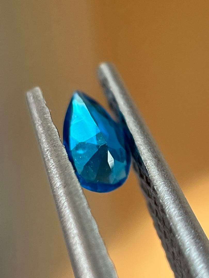 アフガニスタン産 アウイナイト ② ソーティング付き