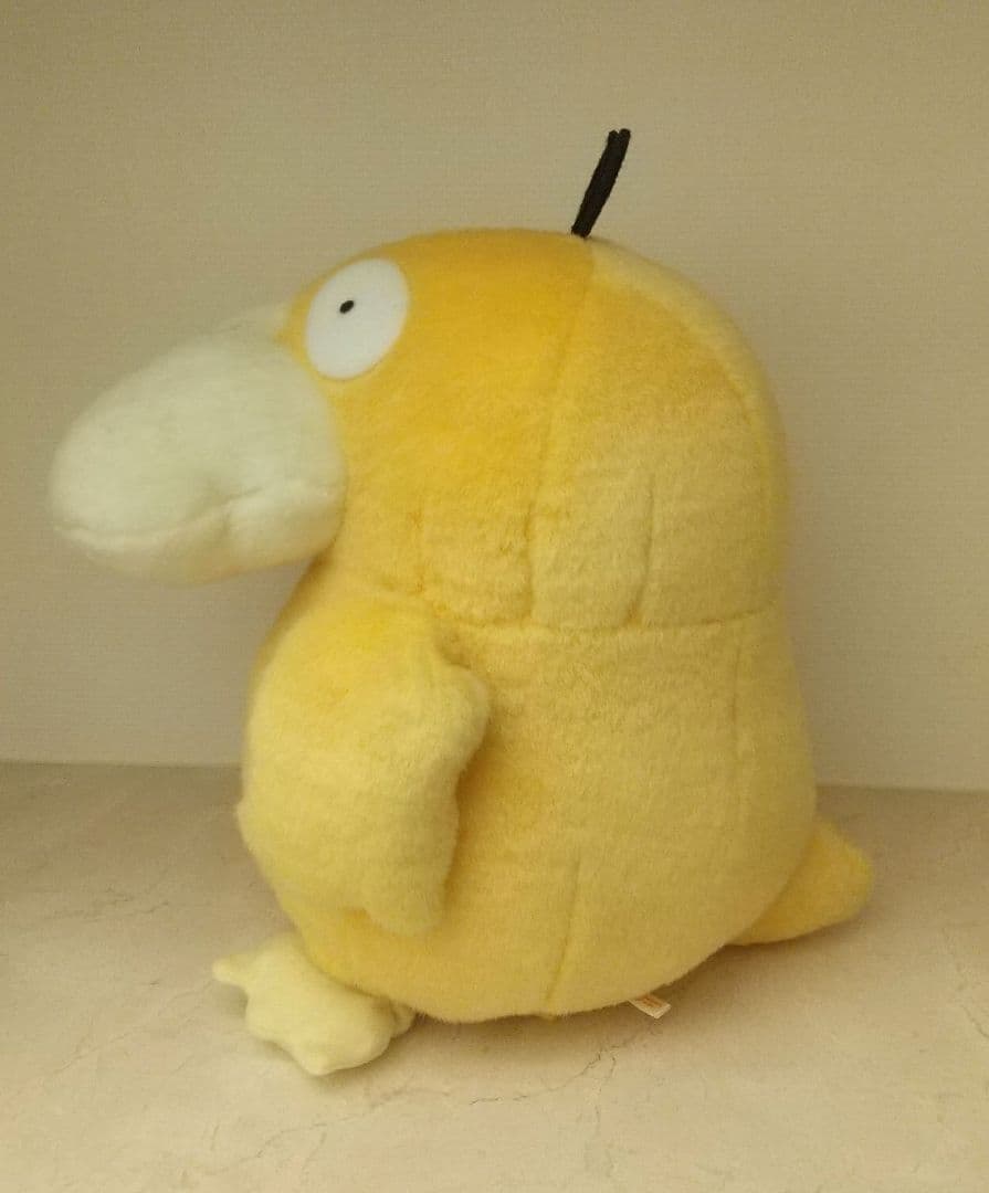 TOMY トミー ポケモン ぬいぐるみ 電動 抱きしめコダック