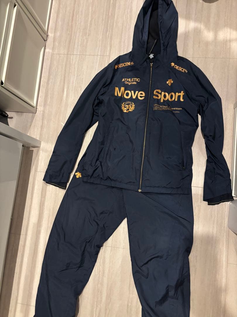 Move Sports DESCENTE ウインドブレーカー上下