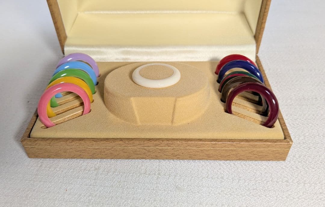 GUCCI 1100L チェンジベゼル　ケースあり　ベゼルのみ11個