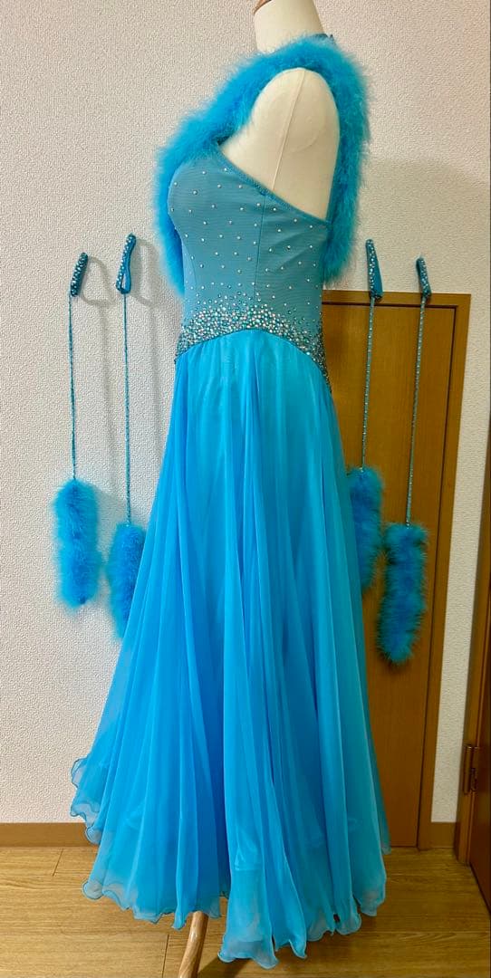 競技会 社交ダンス 水色フェザー スタンダードドレス ダンス