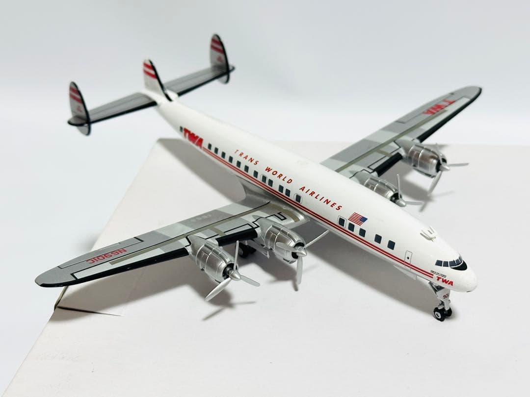 ホビーマスター 1/200 TWA Lockheed Constellation