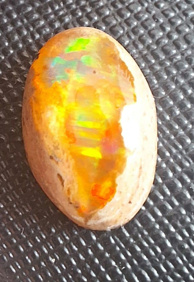 全面遊色効果カンテラオパール