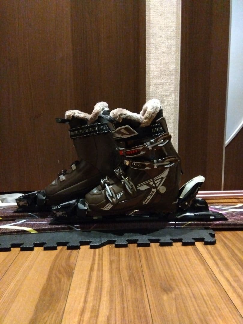 高級✨️ハイエンド✨️レディース用 カーボン スキーセット メンテ・WAX済み✔