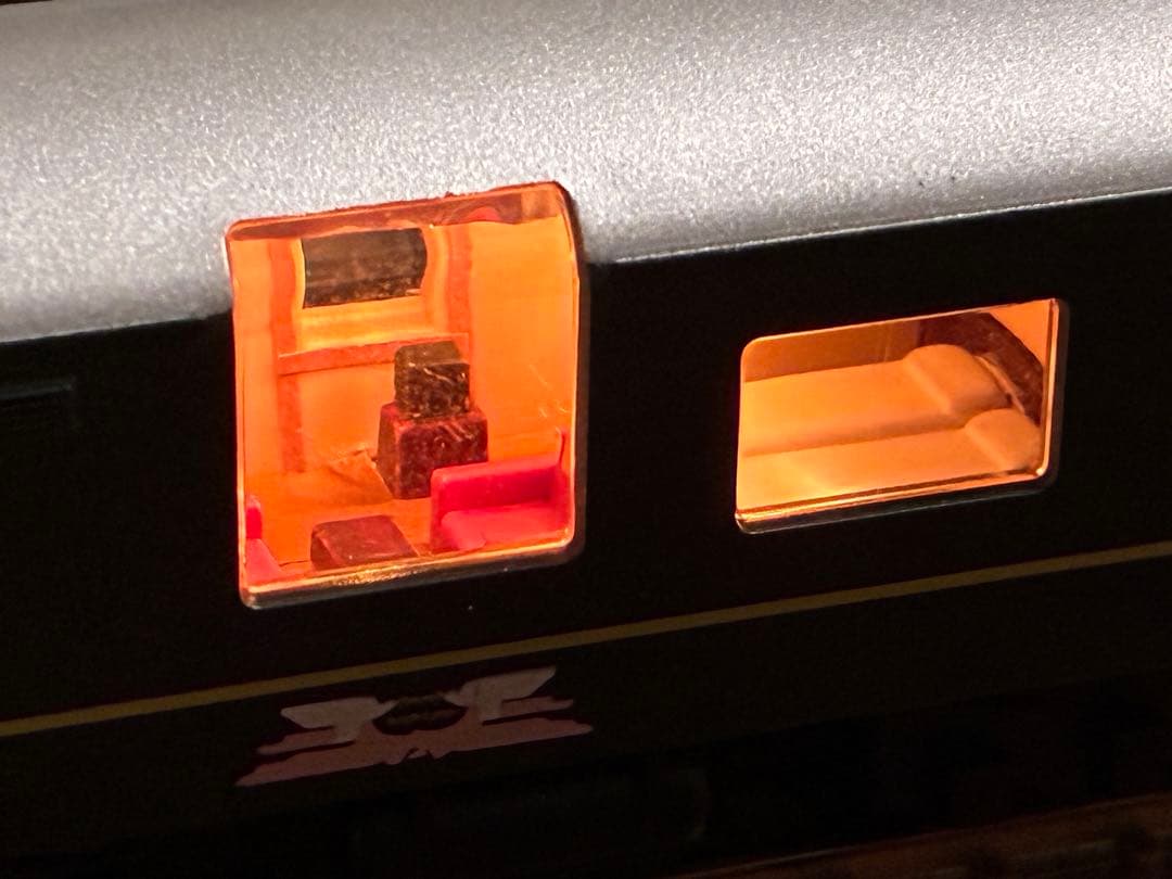 ゆ*ん様 トワイライトエクスプレス24系細部加工品　tomix ライト室内灯点灯