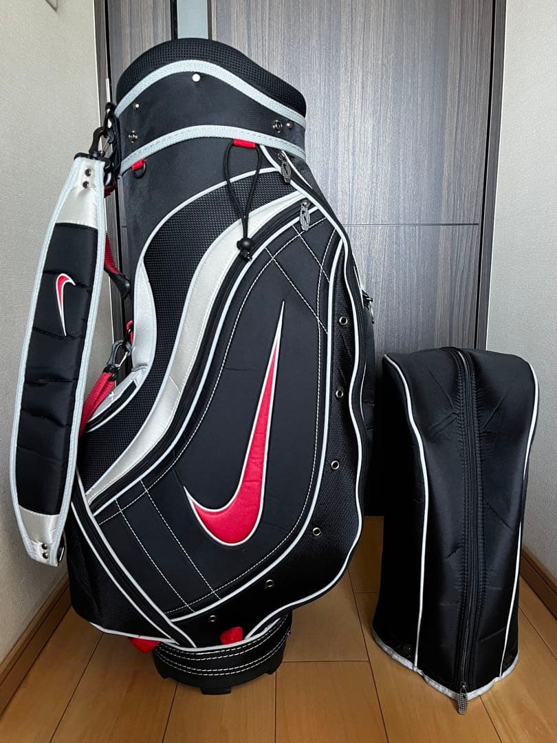 美品完売品　希少ナイキゴルフ　スポーツ　アクティブカートキャディバッグ 黒×赤