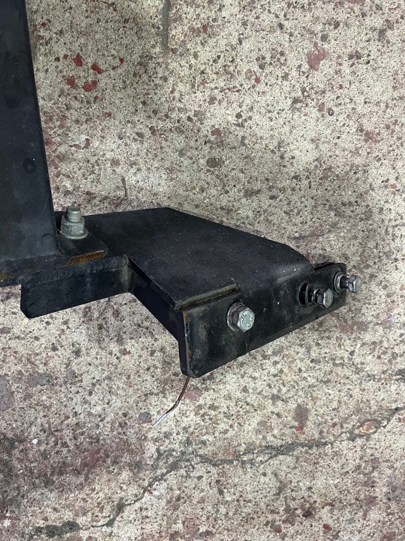 20 ヴェルファイア　ヒッチメンバー