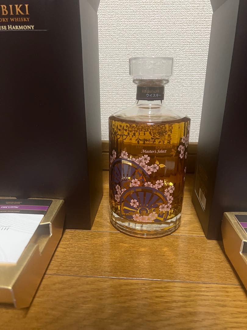 【免税店限定】 響 ジャパニーズハーモニー　マスターズセレクト 意匠ボトル1本