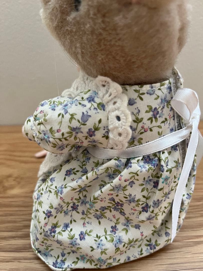 ピーターラビット ぬいぐるみ　ハンカマンカ