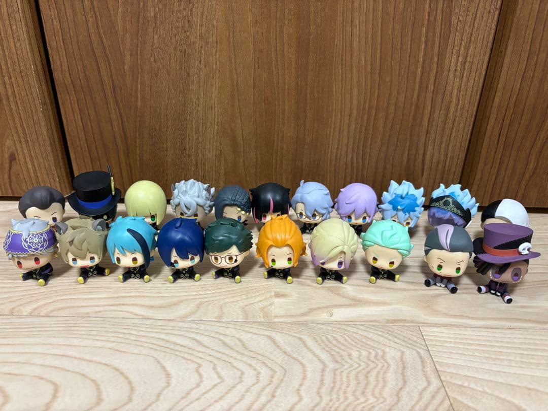 ツイステ デフォルメフィギュア