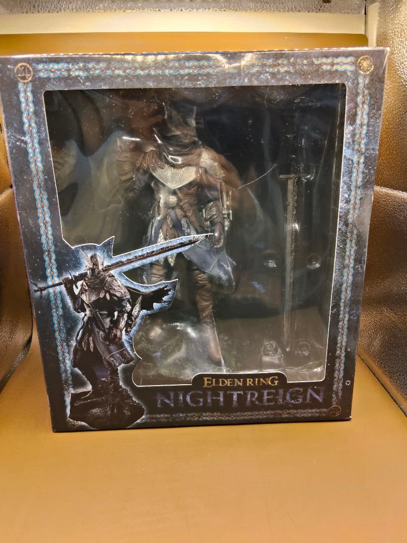 エルデンリングナイトレイン　追跡者　フィギュア
