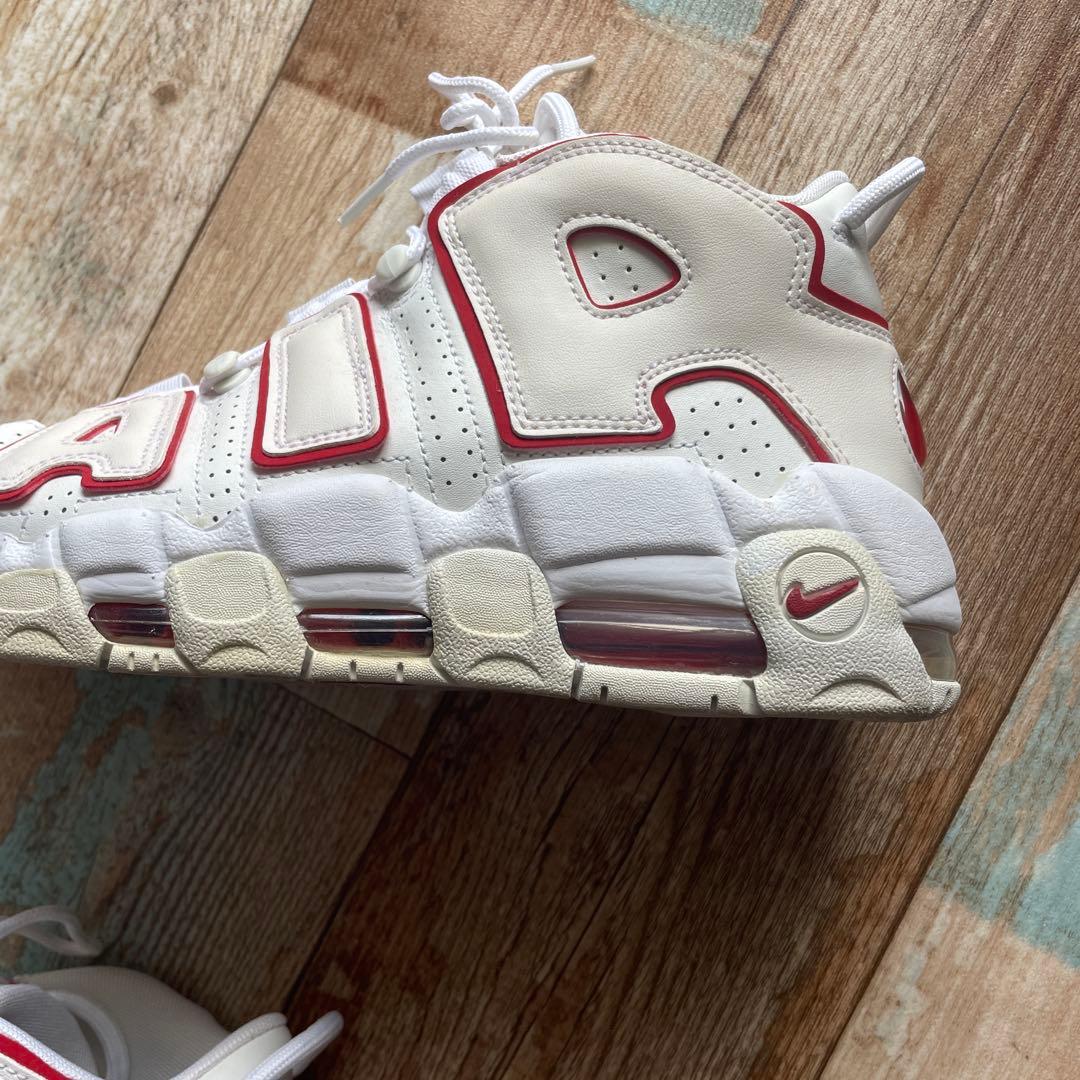 Nike Air More Uptempo ホワイト/レッド
