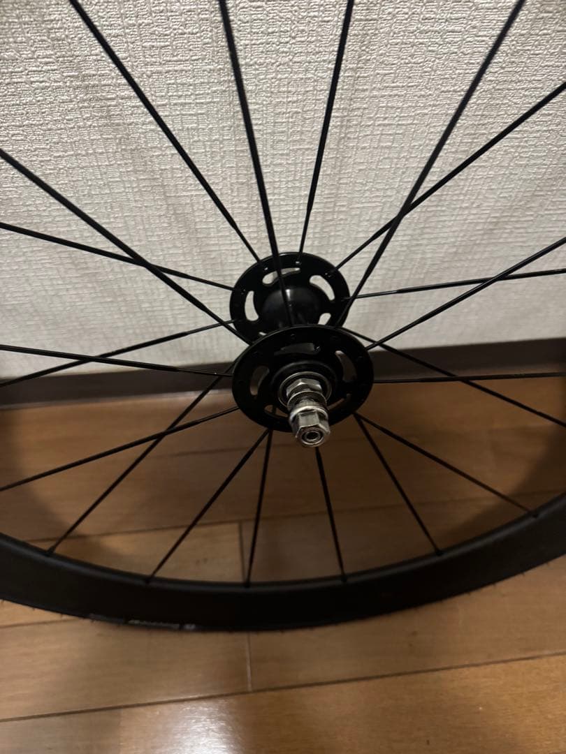 カーボンホイール　前輪