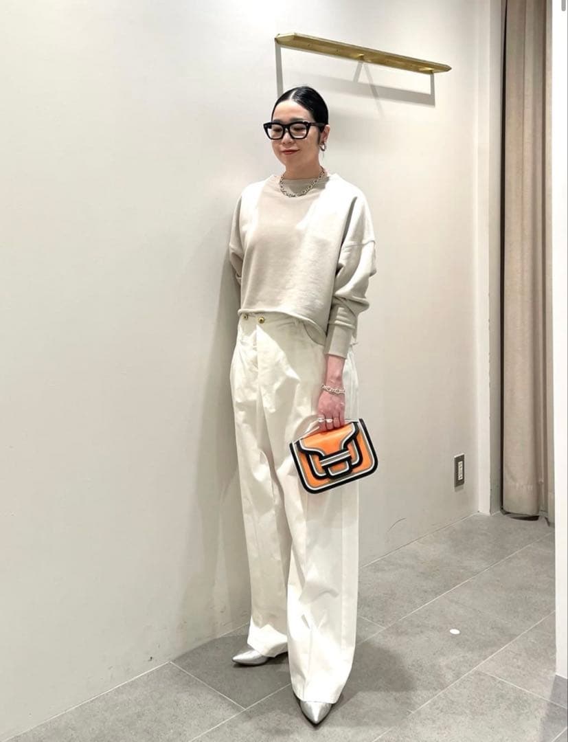 conteラップ チノ テーパードワイドパンツ辺見えみり