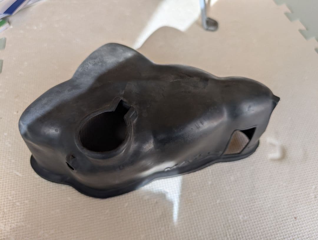 NSXタイプR　リザーバータンクカバー