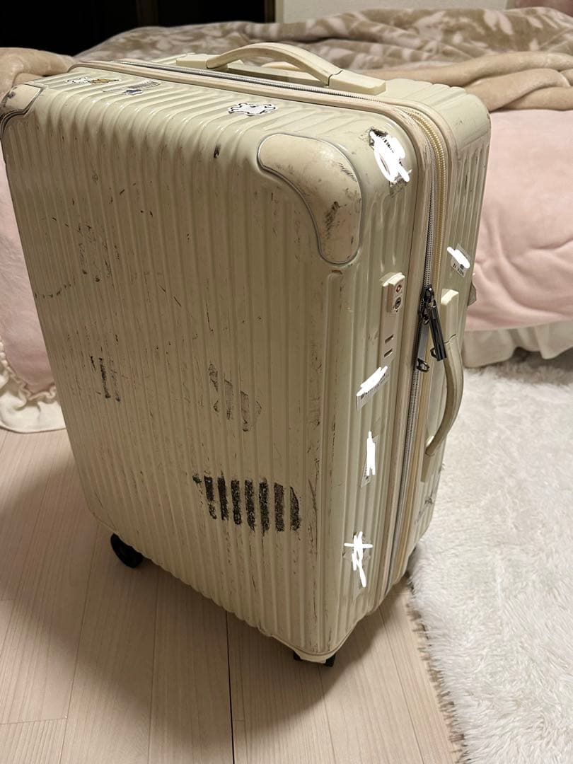 白色スーツケース拡張ファスナー付／鍵2本付属（公開は12/16まで）