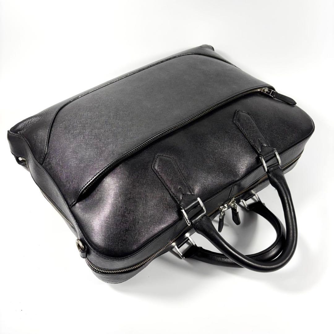 ✨美品✨ペッレモルビダ ビジネスバッグ 2室 A4可 キャピターノ ブラック 黒