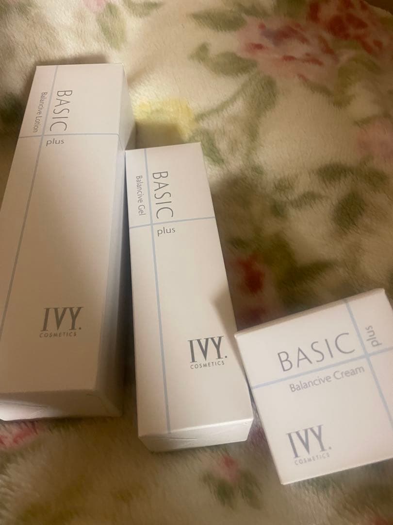 アイビー化粧品BASIC plus セット&チュリエUV
