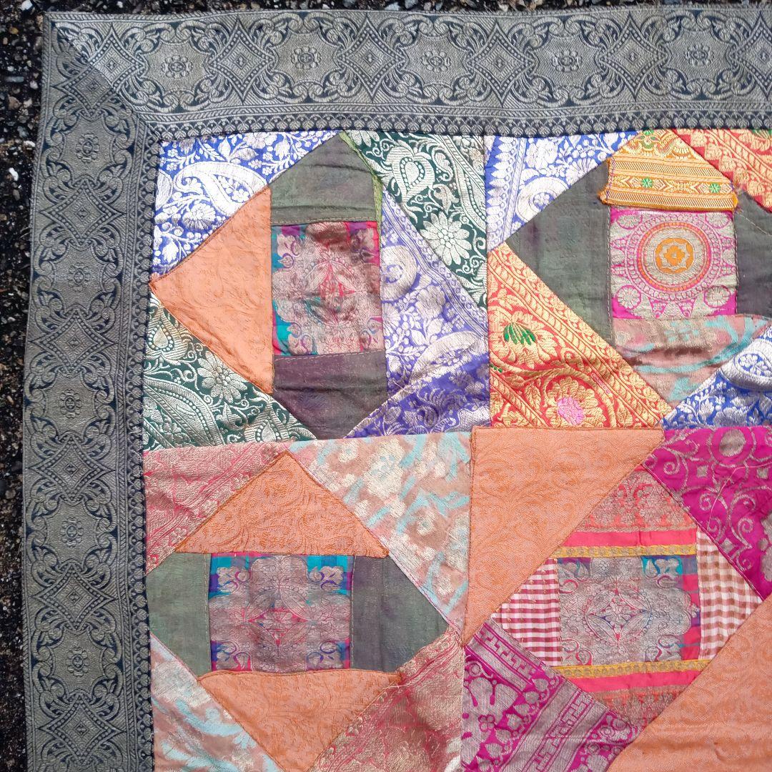 アンティーク　ビンテージ　インド　サリー　シルク　パッチワーク　継ぎ接ぎ　古布