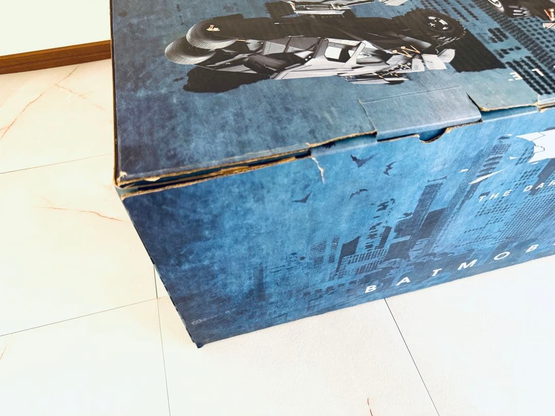 バットモービル「ダークナイト」ムービー・マスターピース 1/6