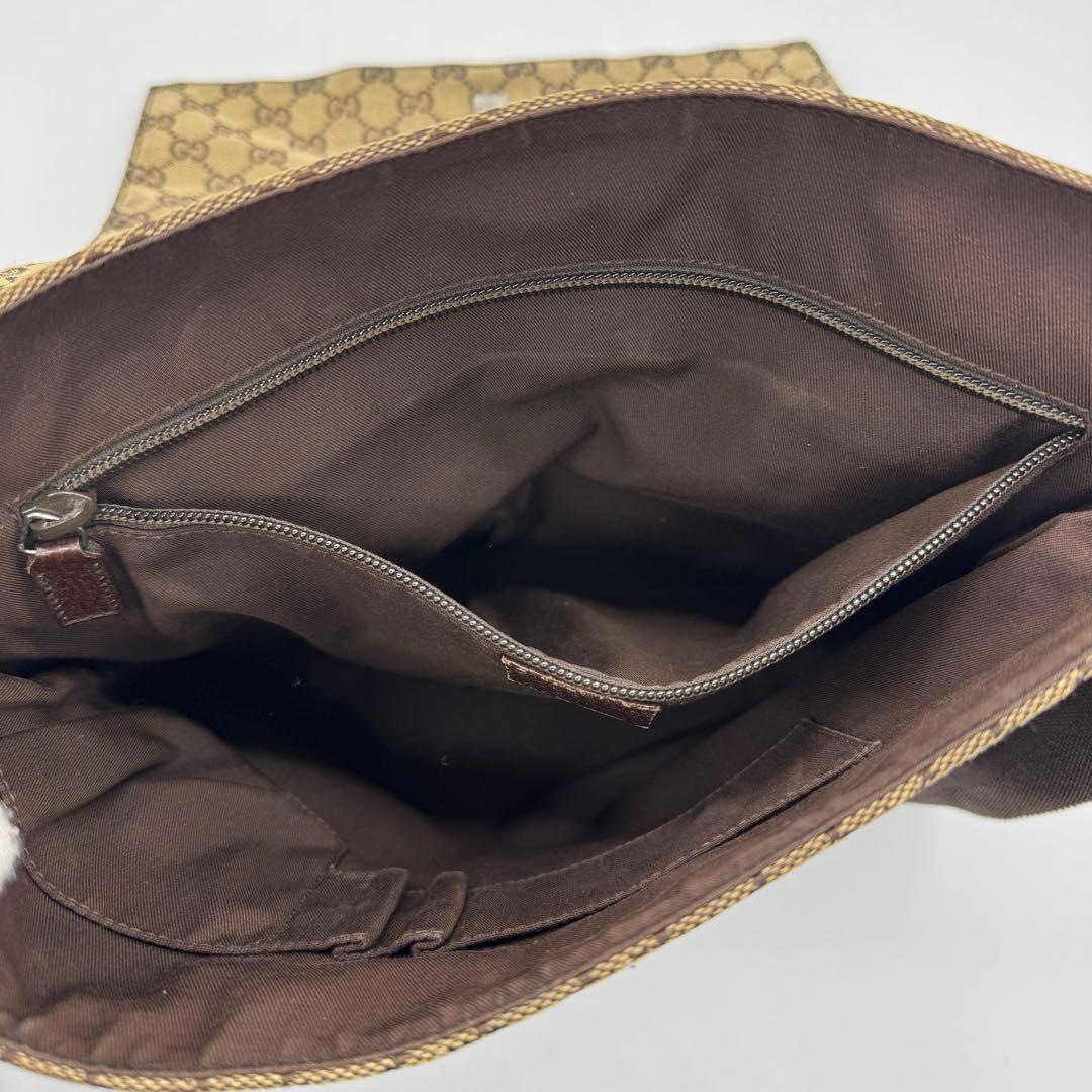 GUCCI グッチ　GGキャンバス　メッセンジャーバッグ　146236