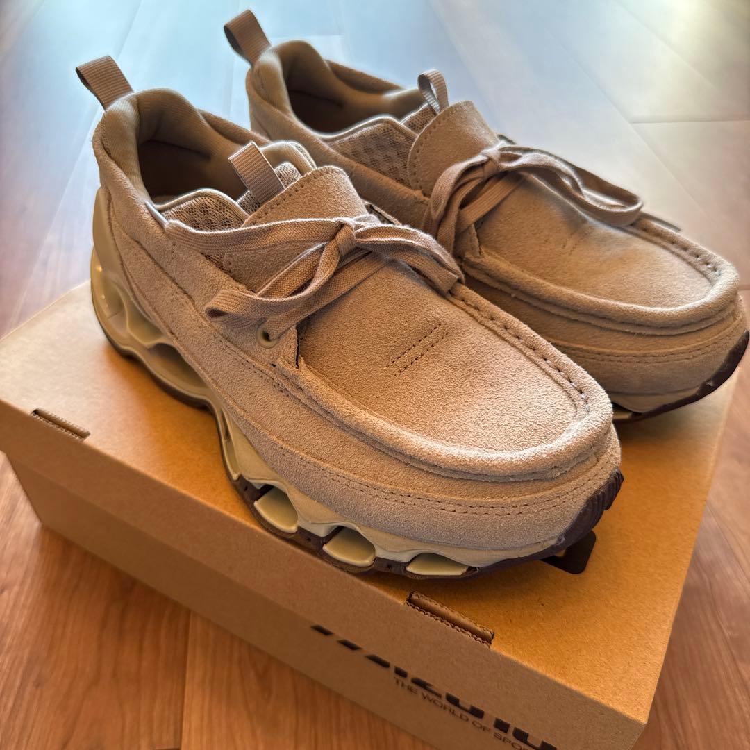 mizuno ミズノWave Prohecy Moc 23㎝