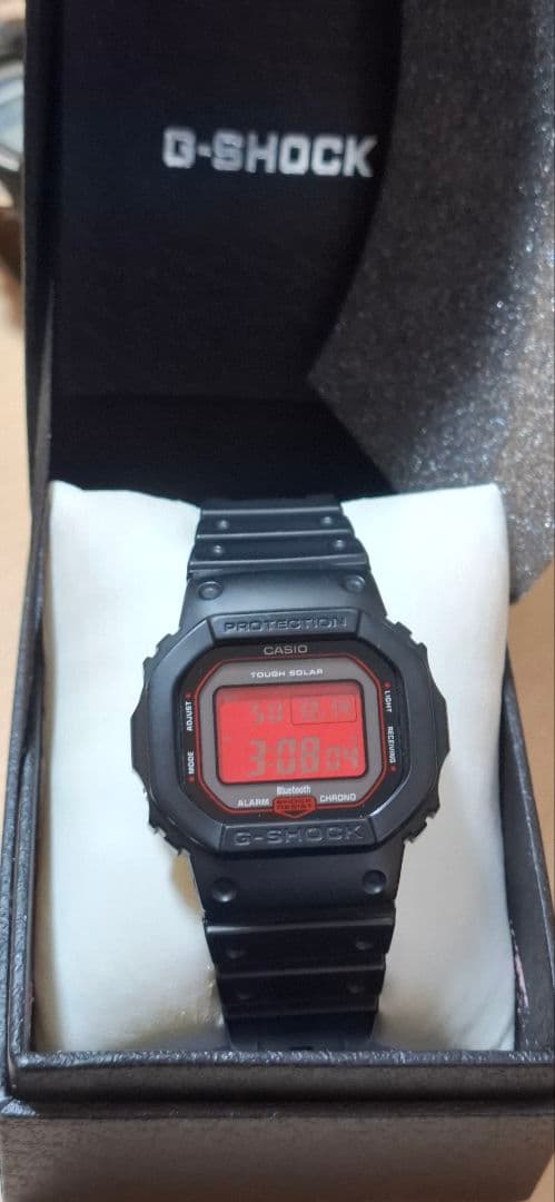 【美品】CASIO G-SHOCK GW-B5600AR-1JFソーラー電波