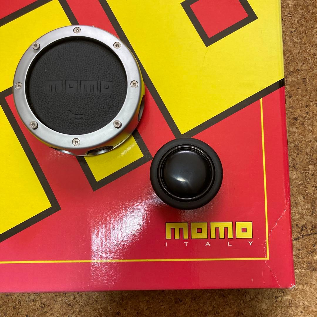 MOMO ステアリング 黒 3本スポーク