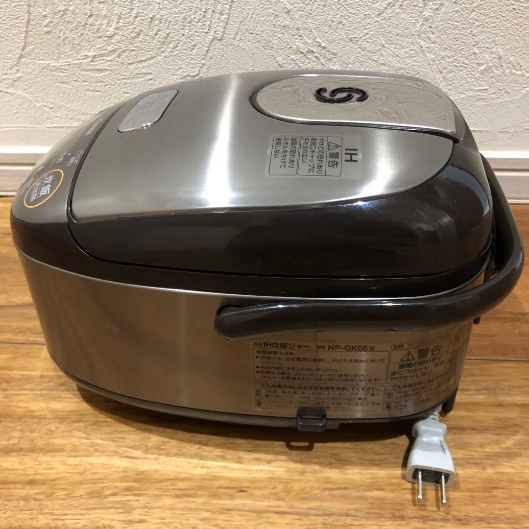 象印　ZOJIRUSHI 炊飯ジャー　極め炊き　NP-GK05