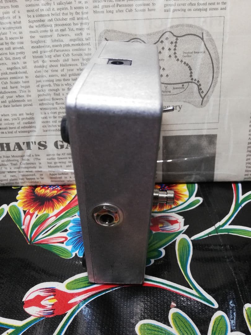 HumDebugger　美品中古品　ノイズ対策ペダル