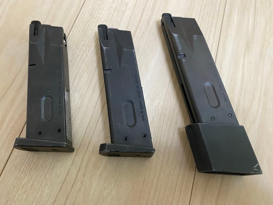 ますけ アルバート.W.モデル 01P 予備マガジン＋ガス缶セット