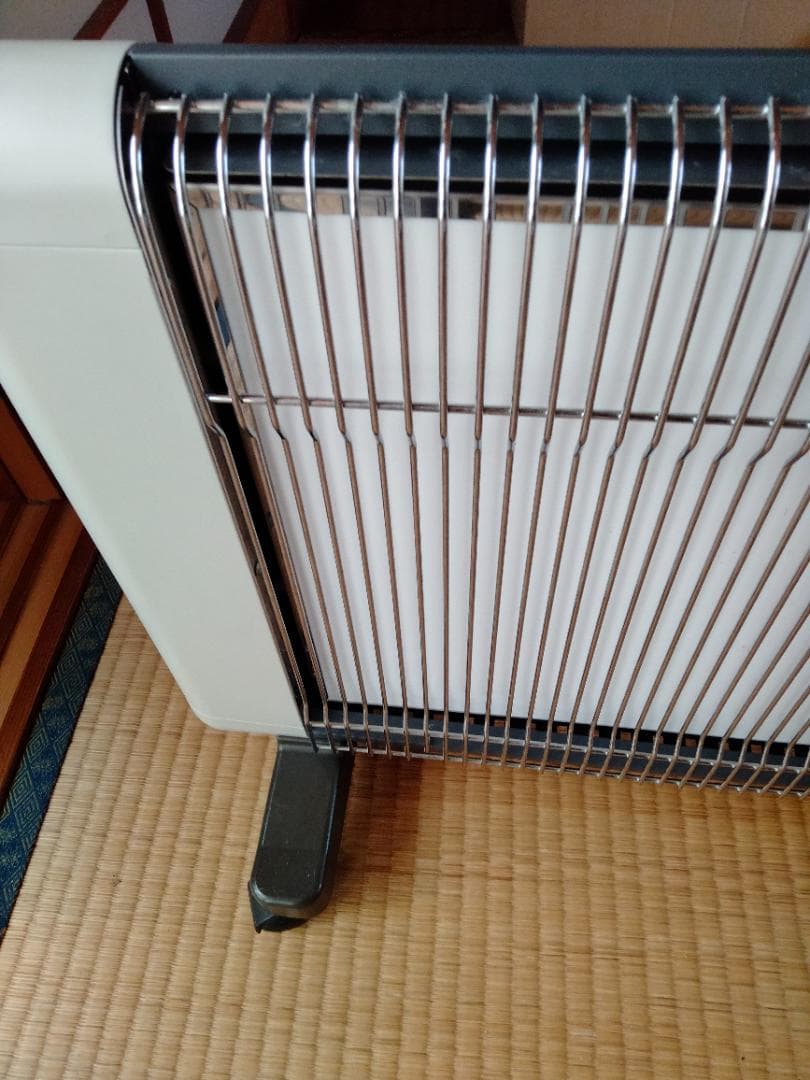 ✨さらに値下げ✨サンラメラ600型 遠赤外線セラミックヒーター 400／600W