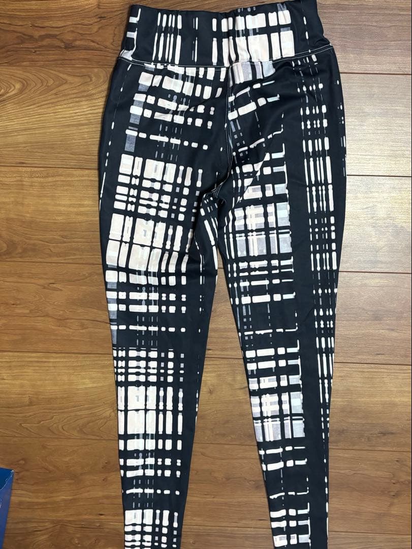 こみにゃんさま専用【LITHEE（リジー）】チェックプリントレギンス　M-L