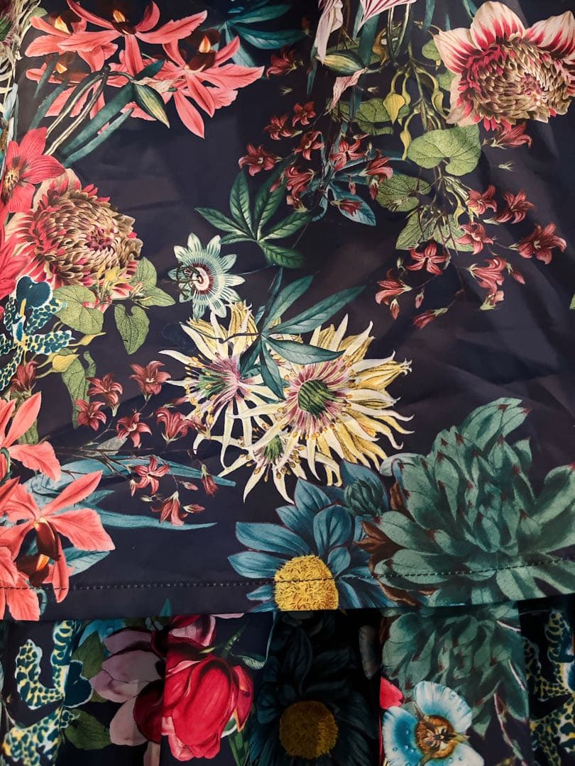 パラディソーレ　レインコート　定価3万円以上