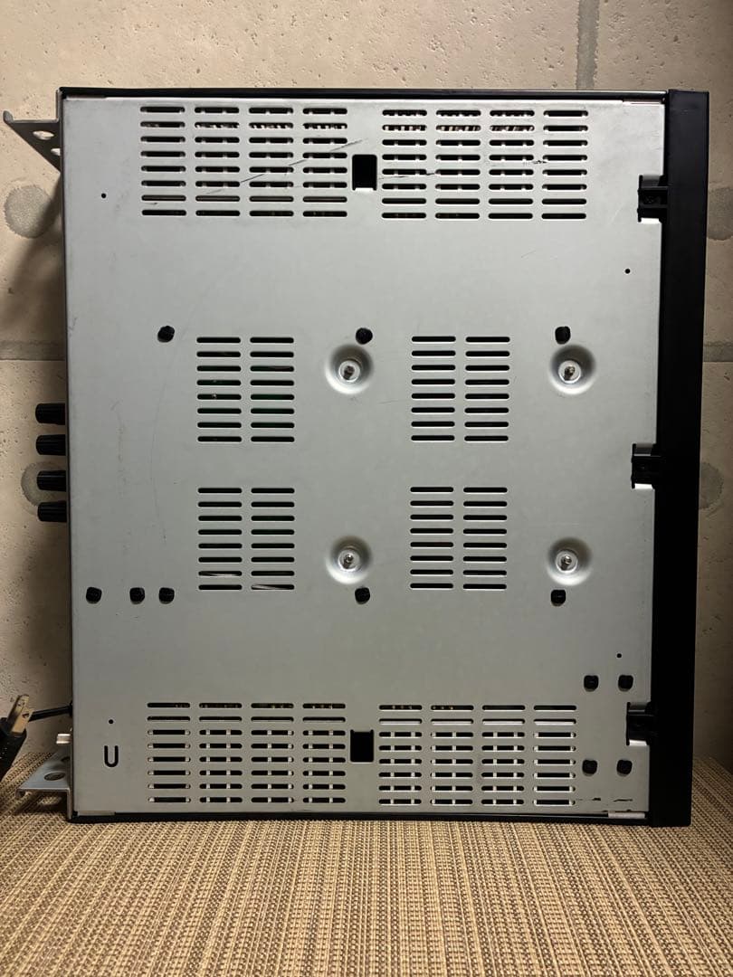 Victor PS-A1004 パワーアンプ 100V,300W