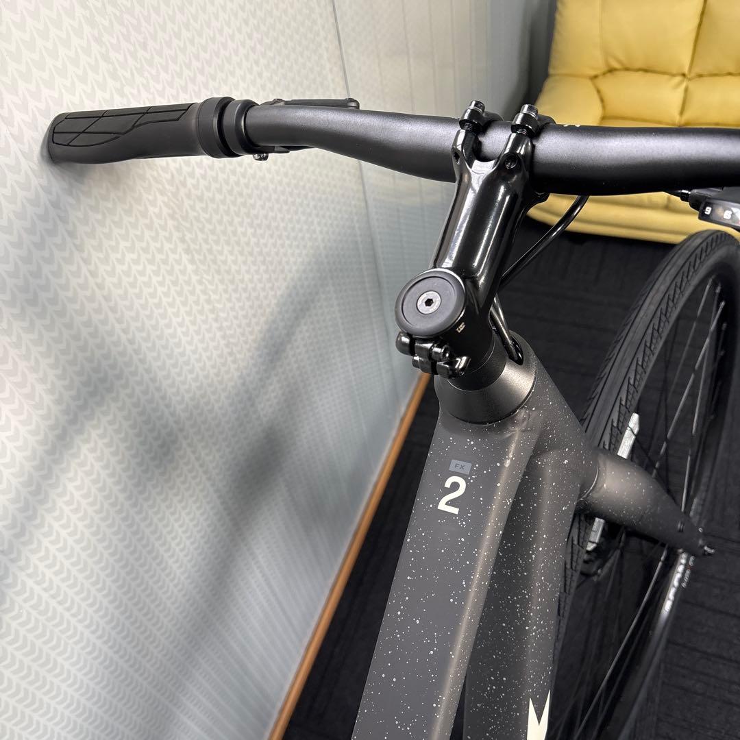 TREK クロスバイク マットブラック FX2新車。1月末迄出品！