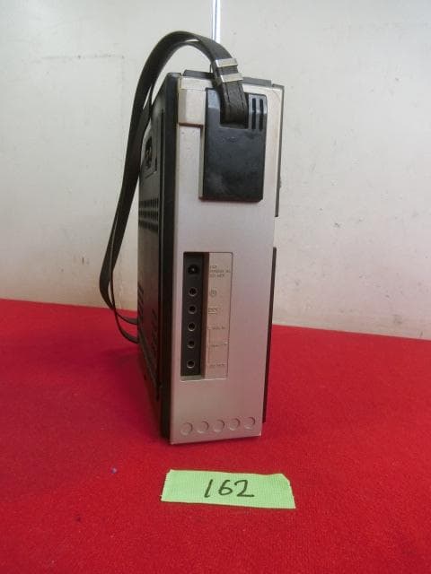 162：SONY ICF-5500　ソニー　ラジオ　ジャンク