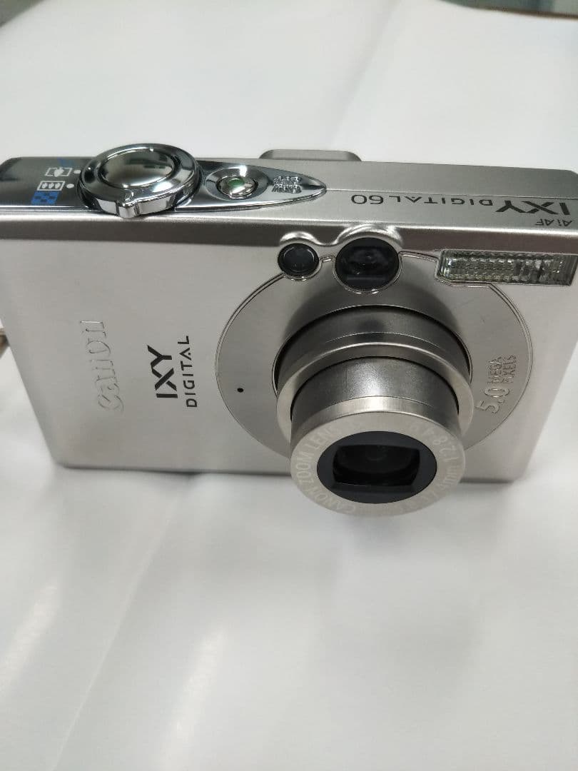 Canon IXY DIGITAL 5.0MP 本体と付属品