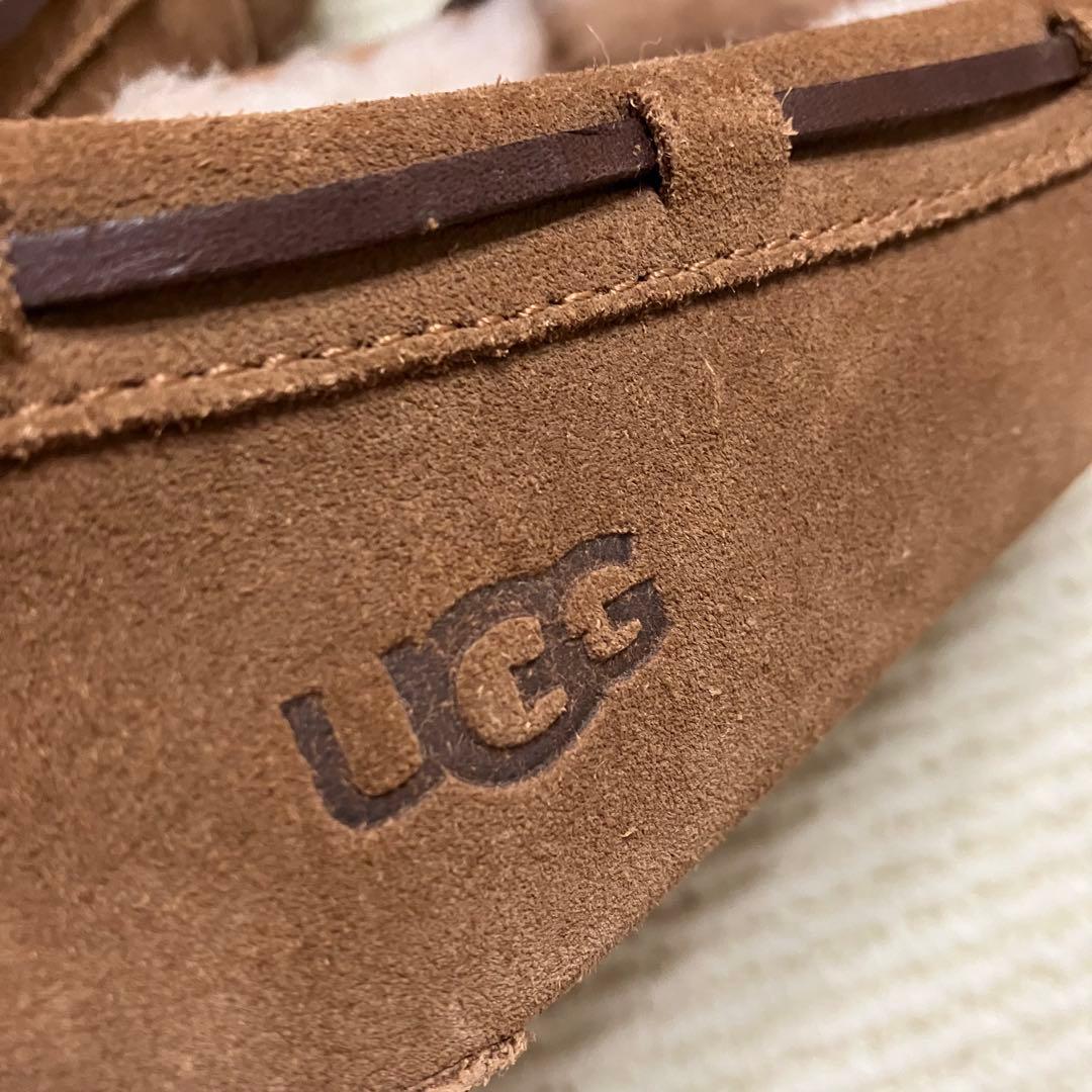 【美品】UGG DAKOTA モカシン 23cm チェスナット ふわふわボア