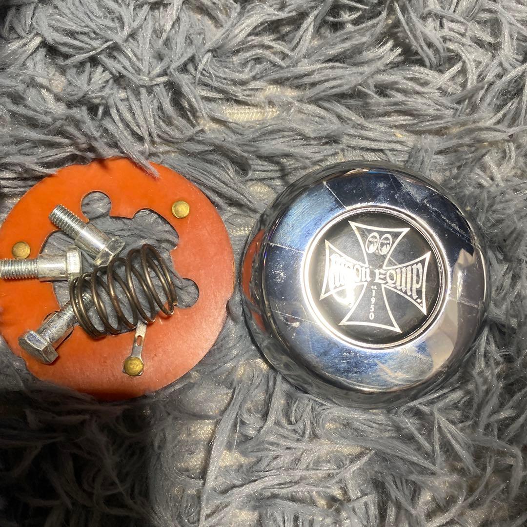 ステアリングホイール 黒　銀　穴あき moon equip ハンドル