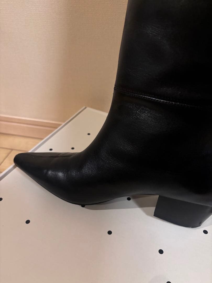 ZARA 本革 ポインテッドトゥレザーヒールブーツ 37 24cm ロングブーツ