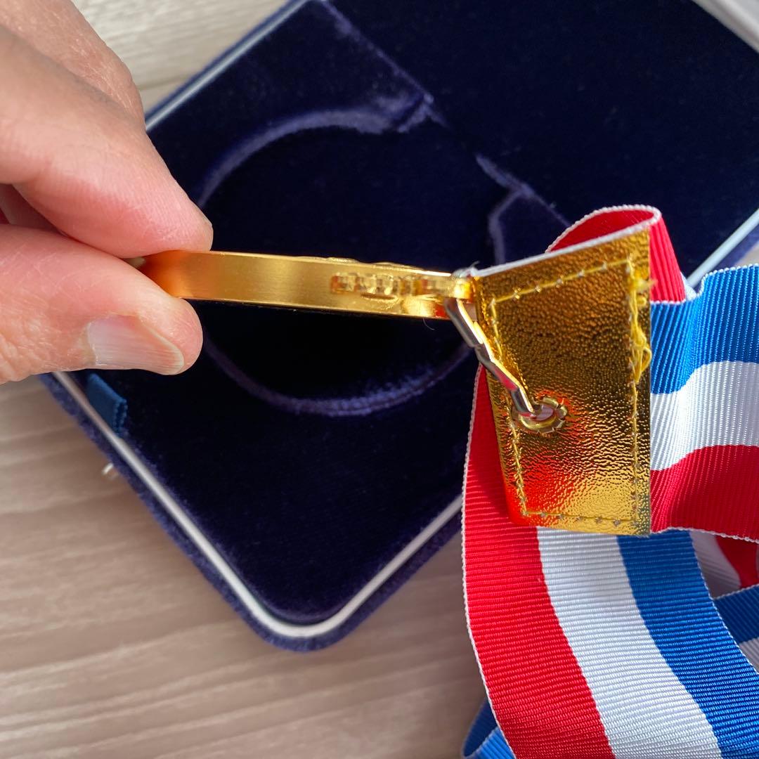 金色メダル Vリーグ男子バレーボール22-23シーズン優勝メダル