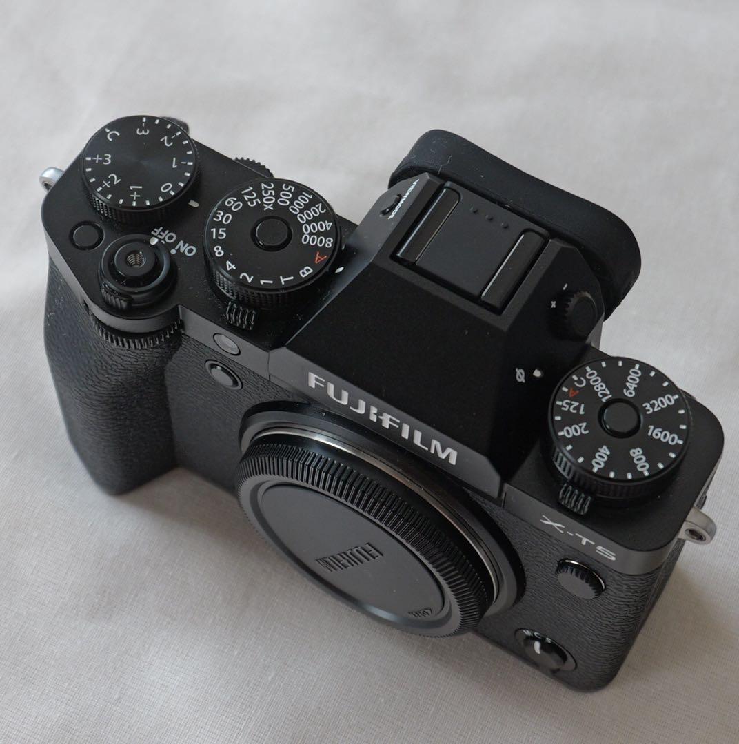 FUJIFILM (フジフイルム) X-T5 ボディ おまけ付き