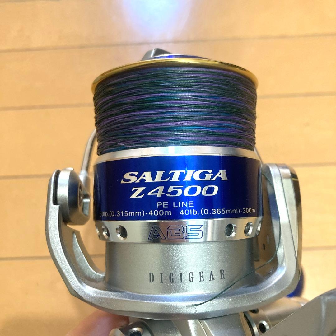 【良品】DAIWA SALTIGA ダイワ ソルティガ Z4500 スピニング