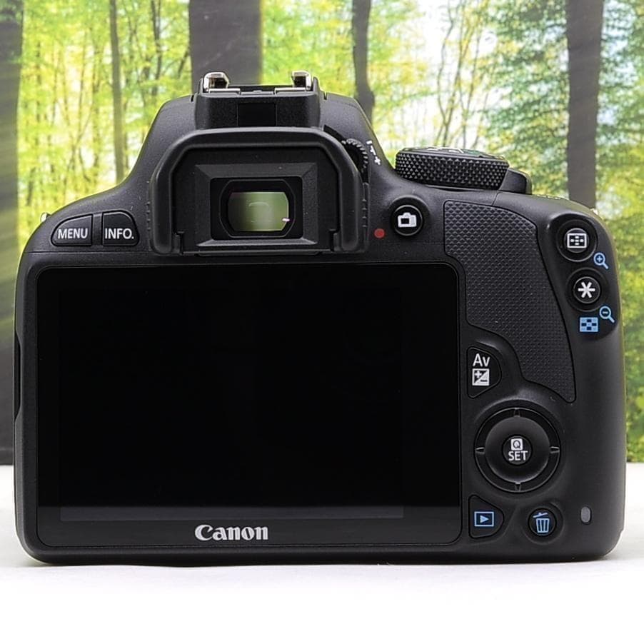 ショット数1715枚！スマホ転送セット☆キャノン Kiss X７＋18-200㎜